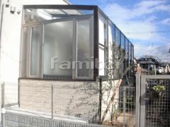 木製調ガーデンルーム 木製調テラス屋根 シンボルツリー タイル目地