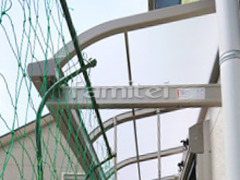 柱なし雨除け屋根 LIXILスピーネ1階