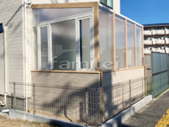 木製調ガーデンルーム LIXILココマ L字腰壁仕様