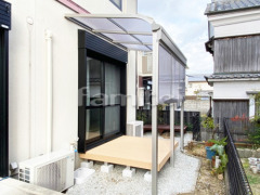 雨除け屋根 YKKソラリア1階 人工木ウッドデッキ YKKリウッド