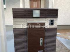 モダン門柱 壁タイル貼り はるかべくん 細割ボーダー 宅配ボックス ユニソン コルディア